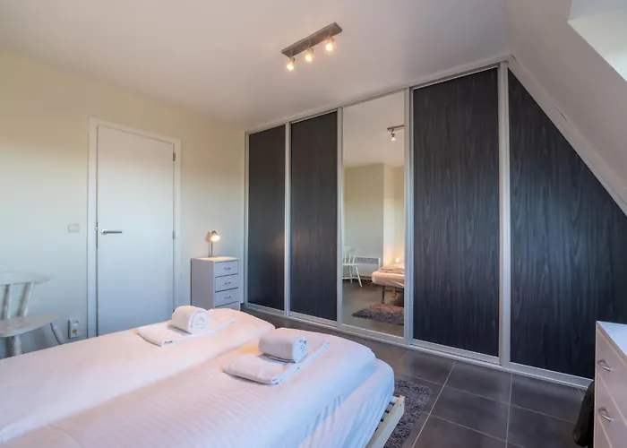 Apartment Marebelle With Seaview By Interhome Bredene